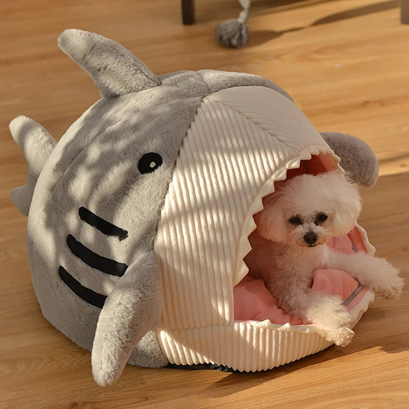 Cozy Enclosed Cat Bed Nest - Snibble Pets