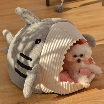 Cozy Enclosed Cat Bed Nest - Snibble Pets