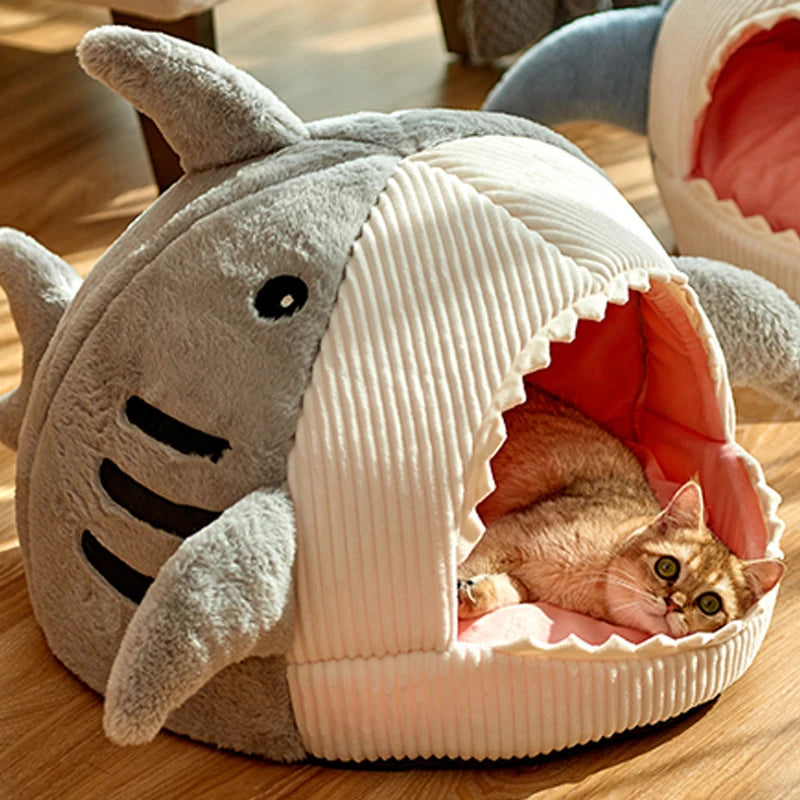 Cozy Enclosed Cat Bed Nest - Snibble Pets