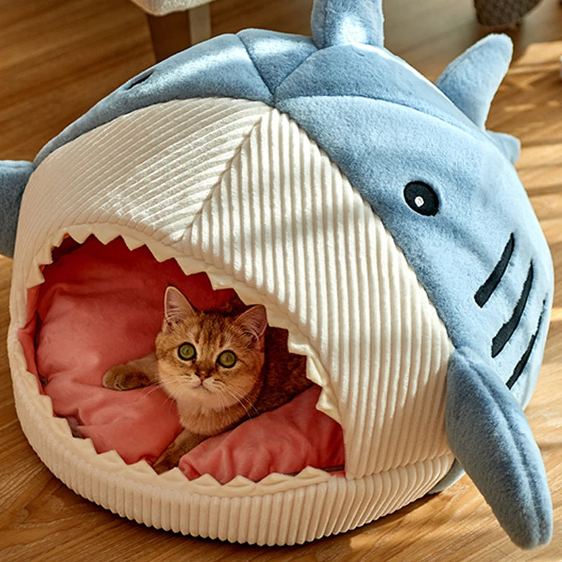 Cozy Enclosed Cat Bed Nest - Snibble Pets